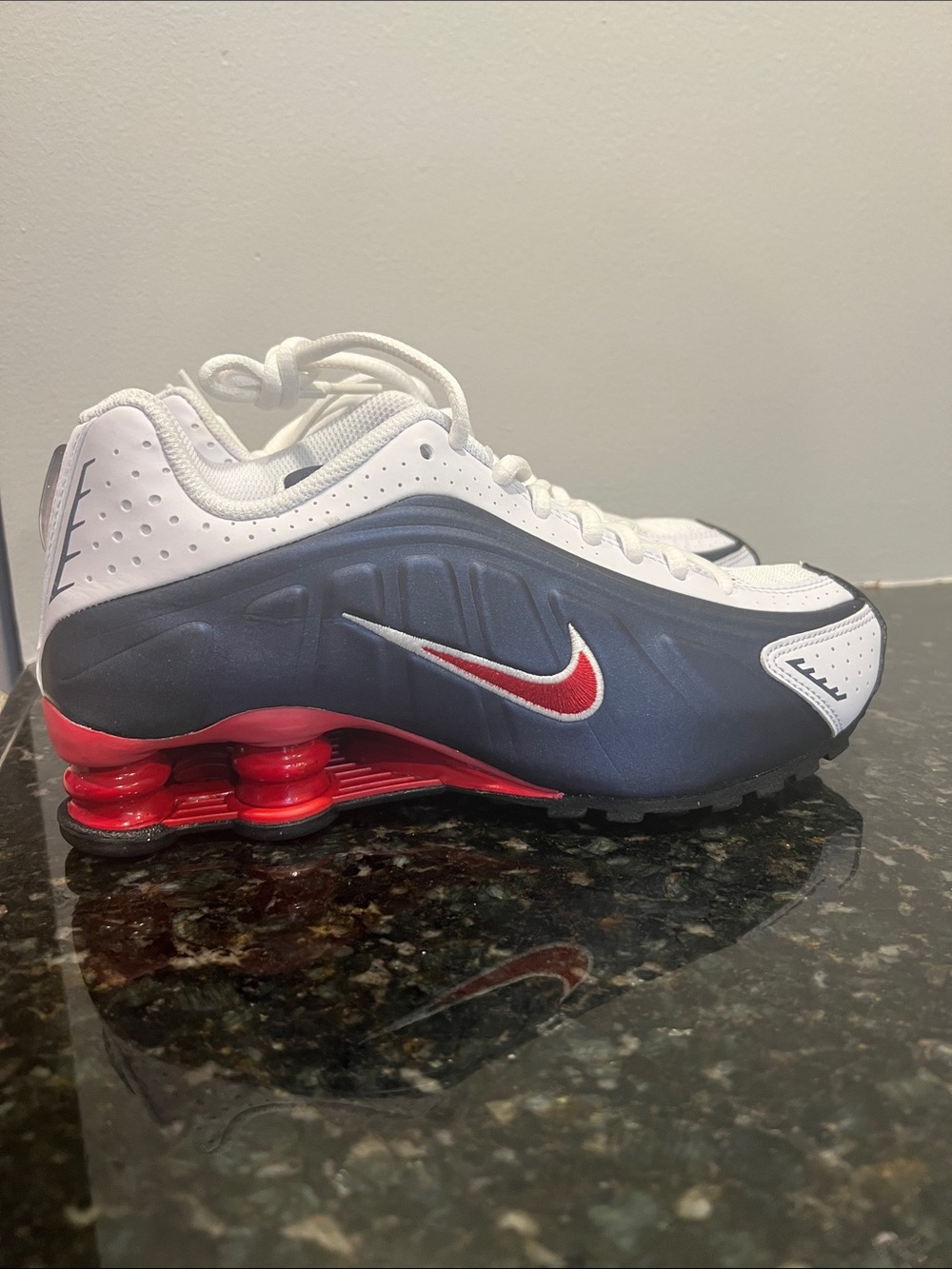 Nike Women’s Shox Running Shoes - White/Navy/Red 5Y 6.5W